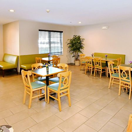 Country Inn & Suites By Radisson, Mount Morris, Ny Exterior foto