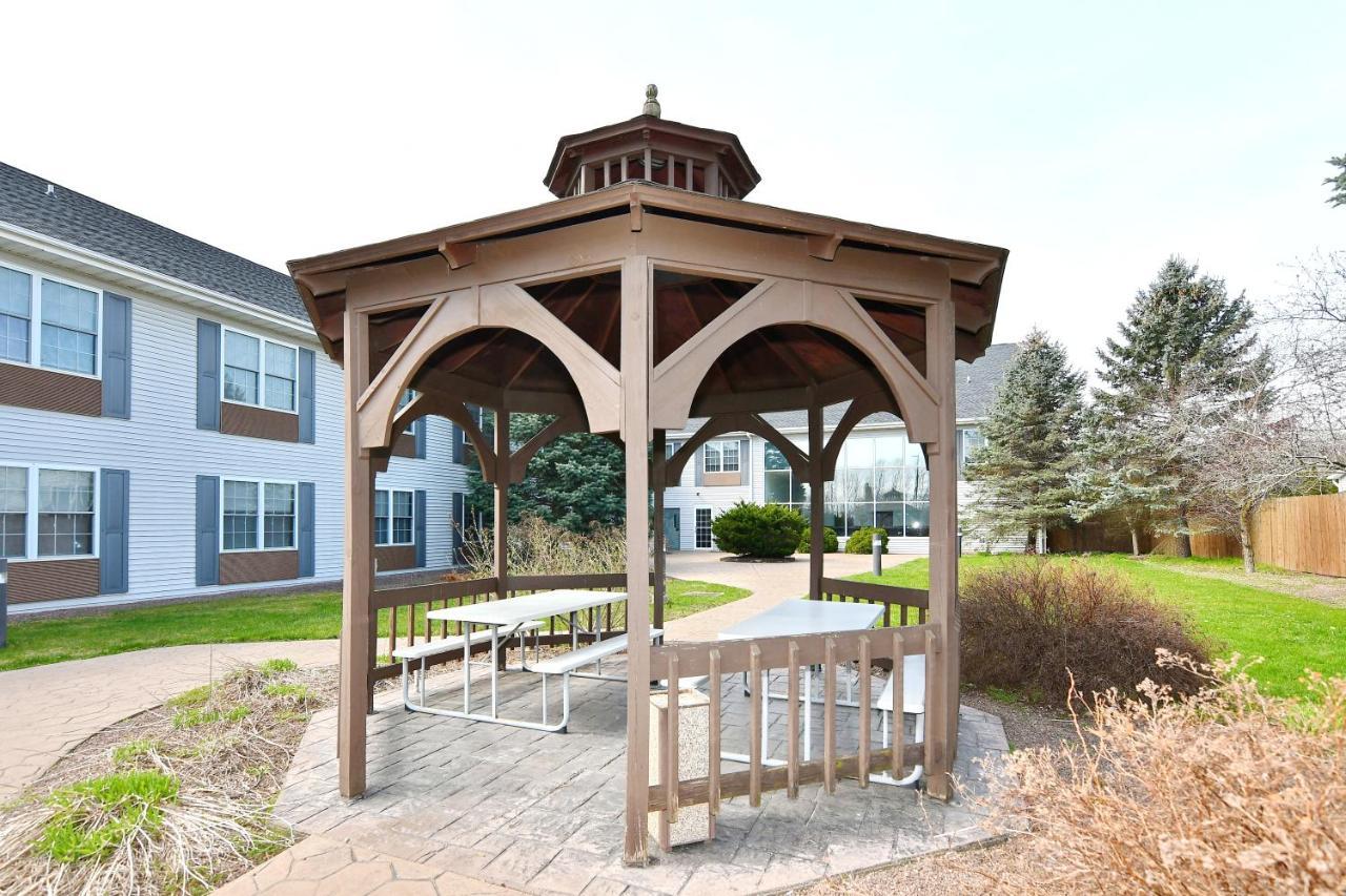 Country Inn & Suites By Radisson, Mount Morris, Ny Exterior foto